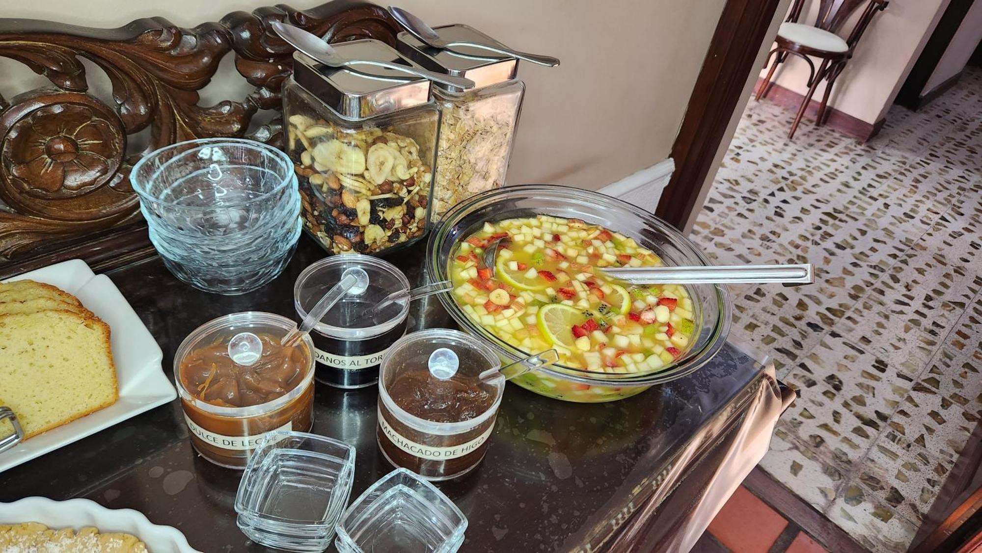 Hotel Boutique La Candela Salta Bagian luar foto