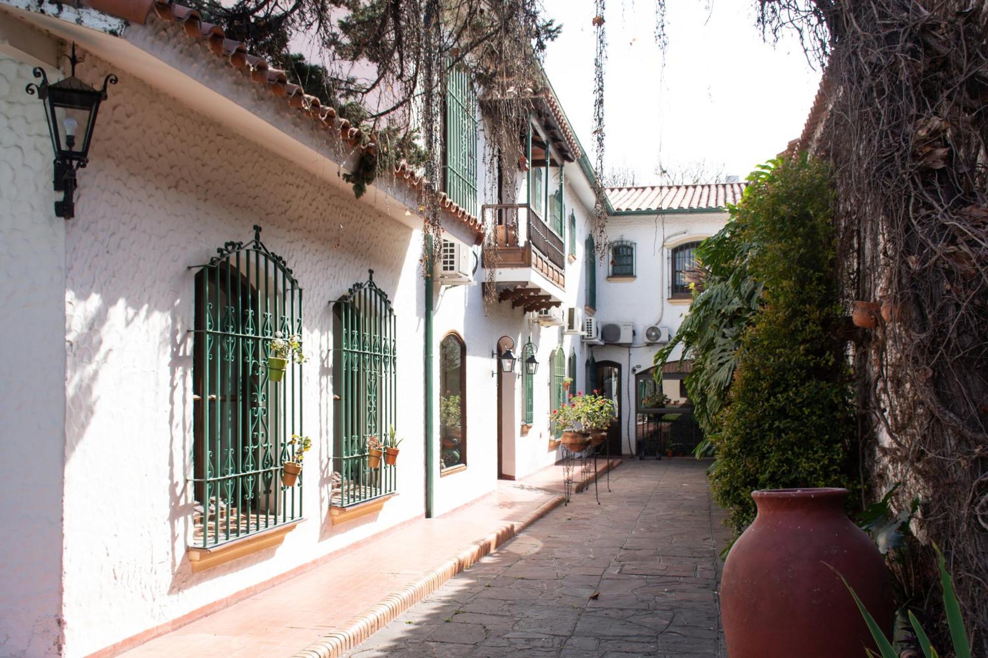Hotel Boutique La Candela Salta Bagian luar foto