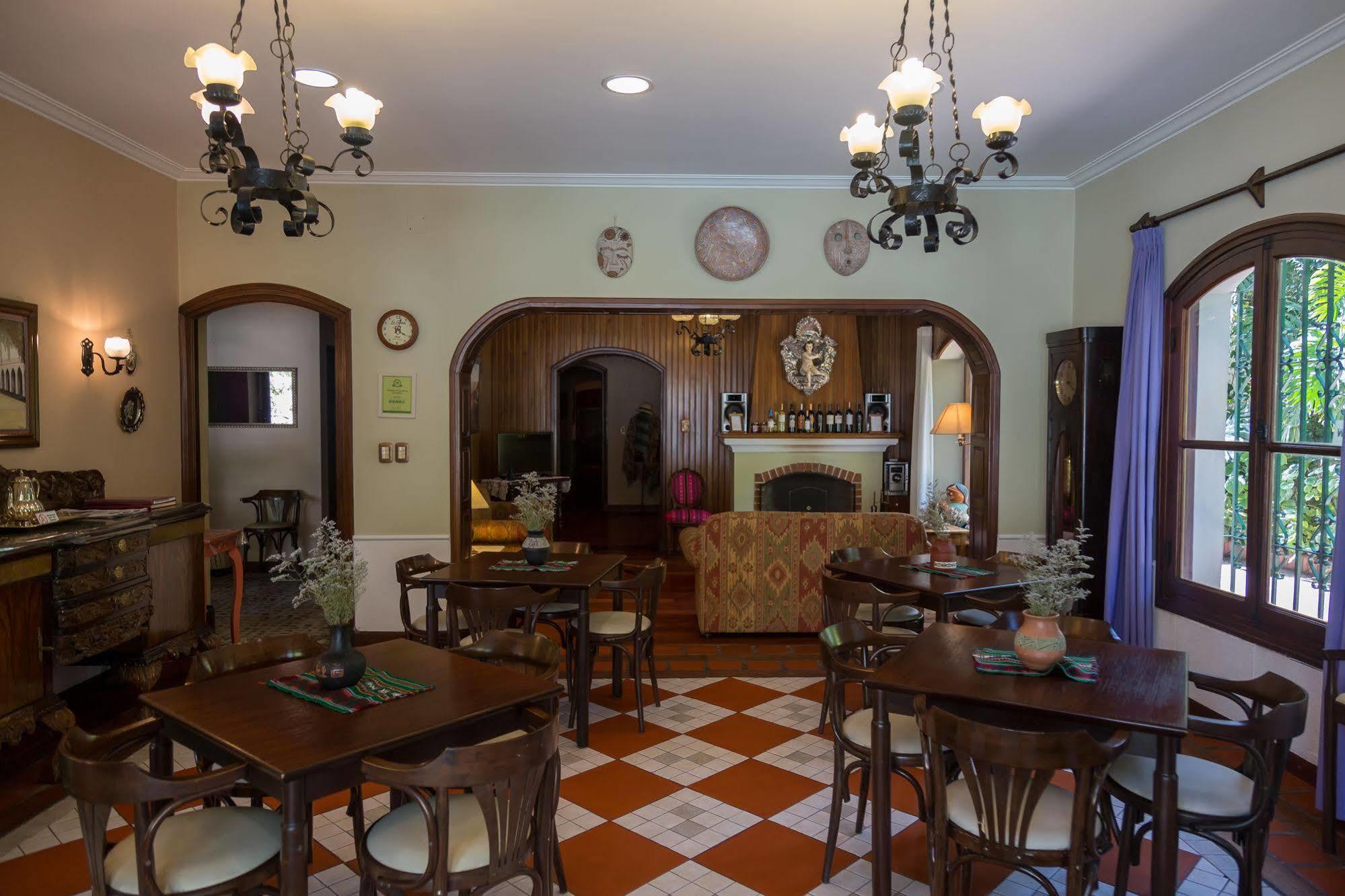 Hotel Boutique La Candela Salta Bagian luar foto